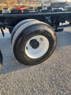 2020 Freightliner M2106 4x4 Cab & Chassis