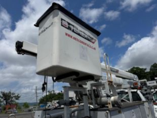 2015 Ford F-750 Diesel 4x2 Altec AA55 Material Handler Bucket Truck