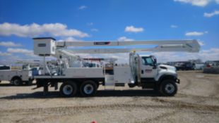 75 ft Insulated Material Handling AWD Transmission Bucket Truck