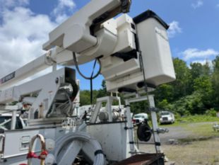 2015 Ford F-750 Diesel 4x2 Altec AA55 Material Handler Bucket Truck