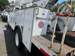 2015 Ford F-750 Diesel 4x2 Altec AA55 Material Handler Bucket Truck