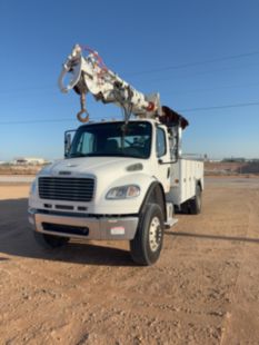 2020 Freightliner M2106 4x4 Terex C4047 Digger Derrick