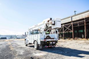 55 ft Non Insulated Material Handling Distribution Bucket Truck