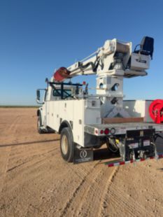 2020 Freightliner M2106 4x4 Terex C4047 Digger Derrick