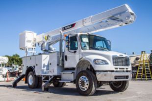 55 ft Insulated Material Handling AWD Distribution Bucket Truck