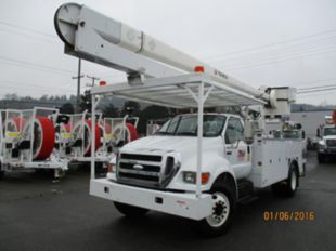 55 ft Insulated Non Material Handling Distribution Bucket Truck