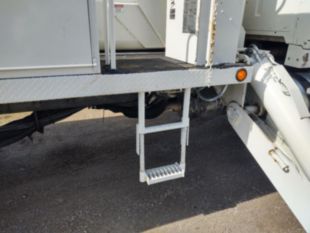 2009 Sterling LT8500 6x4 2008 Terex RMX75/100 Bucket Truck