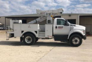 40 ft Insulated Non Material Handling Distribution Bucket Truck