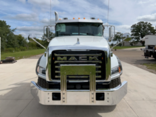 2026 Mack GR64BR 6x4 Galbreath U5-EH-174 Roll-Off Truck