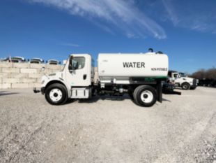 2015 Freightliner M2106 4x2 Load King 2500 Gallon Water Truck