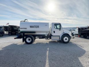 2015 Freightliner M2106 4x2 Load King 2500 Gallon Water Truck