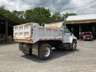 2006 Chevrolet C7500 Dump Truck