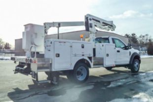 36 ft Non Insulated Non Material Handling Distribution Bucket Truck