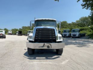 2015 Freightliner 108SD 6x6 Daycab Tractor