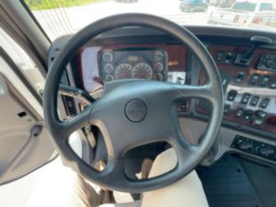 2015 Freightliner 108SD 6x6 Daycab Tractor