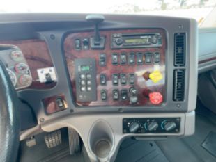 2015 Freightliner 108SD 6x6 Daycab Tractor