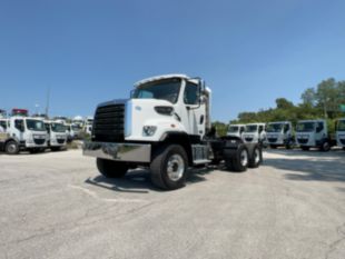 2015 Freightliner 108SD 6x6 Daycab Tractor