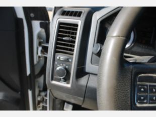 2014 Dodge 5500 4x4 Diesel Versalift SST-40 EIH Bucket Truck