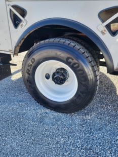 2016 Freightliner M2106 4x4 Terex C4047 Digger Derrick