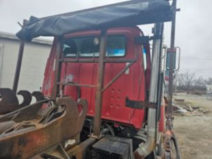 1995 Ford LT9000 Roll-Off Truck