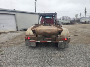 1995 Ford LT9000 Roll-Off Truck