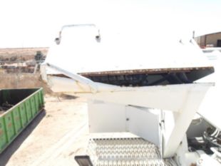 2011 Int'l 4300 Diesel Terex Commander 4047 Digger Derrick Truck