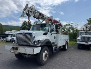 2016 Int'l 7300 Diesel 4x4 Terex Commander 4047 Digger Derrick Truck