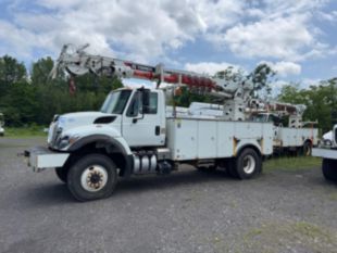 2016 Int'l 7300 Diesel 4x4 Terex Commander 4047 Digger Derrick Truck