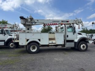 2016 Int'l 7300 Diesel 4x4 Terex Commander 4047 Digger Derrick Truck