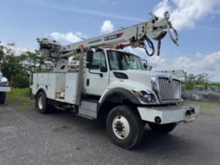 2016 Int'l 7300 Diesel 4x4 Terex Commander 4047 Digger Derrick Truck