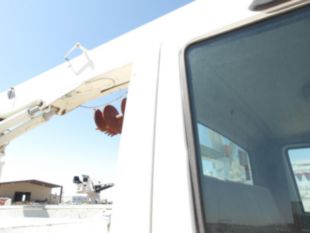 2011 Int'l 4300 Diesel Terex Commander 4047 Digger Derrick Truck