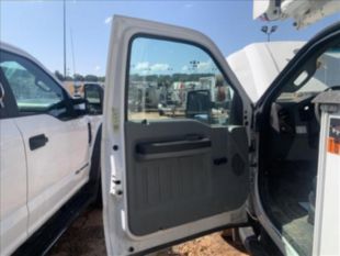 2015 Terex LT40 / 2015 Ford F550 Regular Cab 4x2 Bucket Truck