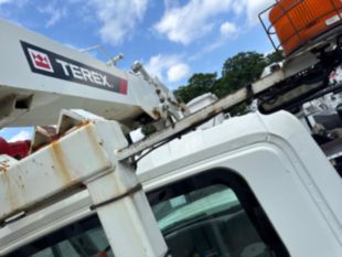 2016 Int'l 7300 Diesel 4x4 Terex Commander 4047 Digger Derrick Truck