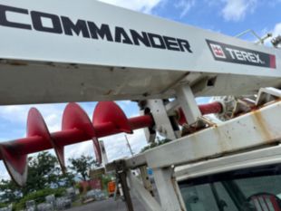 2016 Int'l 7300 Diesel 4x4 Terex Commander 4047 Digger Derrick Truck