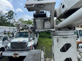 2016 Int'l 7300 Diesel 4x4 Terex Commander 4047 Digger Derrick Truck