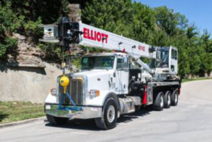 40 tons 142 ft Boom Truck