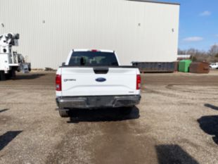 2015 Ford F-150 Crew Cab 4x4 Pickup