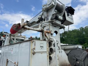 2016 Int'l 7300 Diesel 4x4 Terex Commander 4047 Digger Derrick Truck