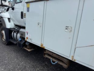 2016 Int'l 7300 Diesel 4x4 Terex Commander 4047 Digger Derrick Truck