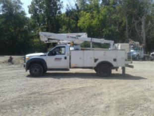 2016 Ford F550 4x2 Terex LT38 Bucket Truck