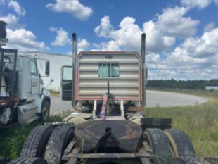 2016 Mack CHU613 Tandem Axle Day Cab