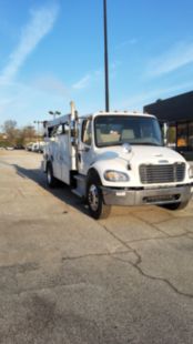 2019 Freightliner M2106 4x2 Load King Voyager 2 Service Truck With Crane