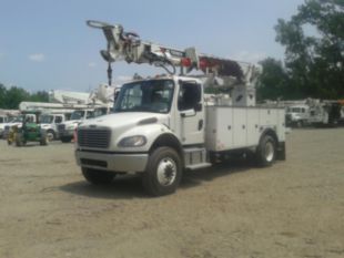 2017 Freightliner M2 Diesel 4x4 Terex Commander 4047 Digger Derrick