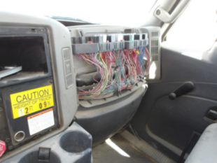 2011 Int'l 4300 Diesel Terex Commander 4047 Digger Derrick Truck