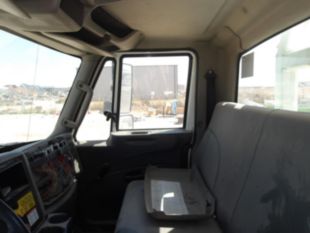 2011 Int'l 4300 Diesel Terex Commander 4047 Digger Derrick Truck