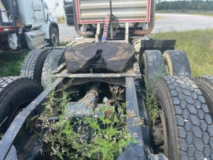 2016 Mack CHU613 Tandem Axle Day Cab