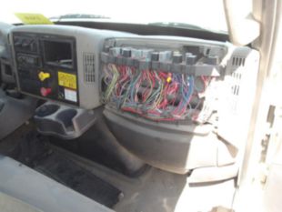 2011 Int'l 4300 Diesel Terex Commander 4047 Digger Derrick Truck
