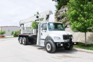 23 tons 100 ft AWD Boom Truck