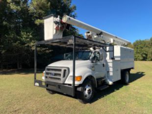 2007 Ford F-750 4x2 Altec Forestry Bucket Truck