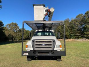 2007 Ford F-750 4x2 Altec Forestry Bucket Truck